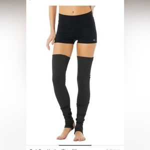 Alo yoga Goddess leg warmers ✨ NEW ✨